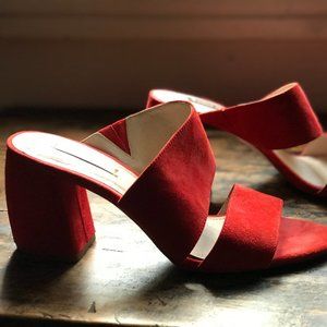Louise et Cie fire red suede sandal, 7.5M, Excellent condition